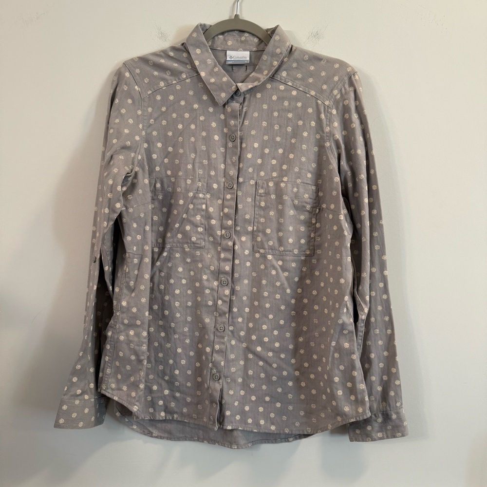 Women’s Columbia Gray Polka Dot longsleeve Button-Up Shirt size large